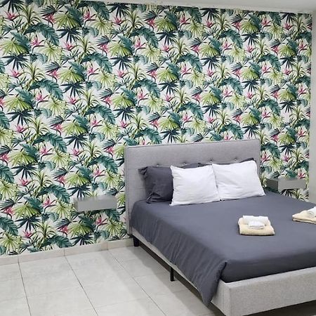 Vibrant Studio Near The Beach Ян-Тил Экстерьер фото